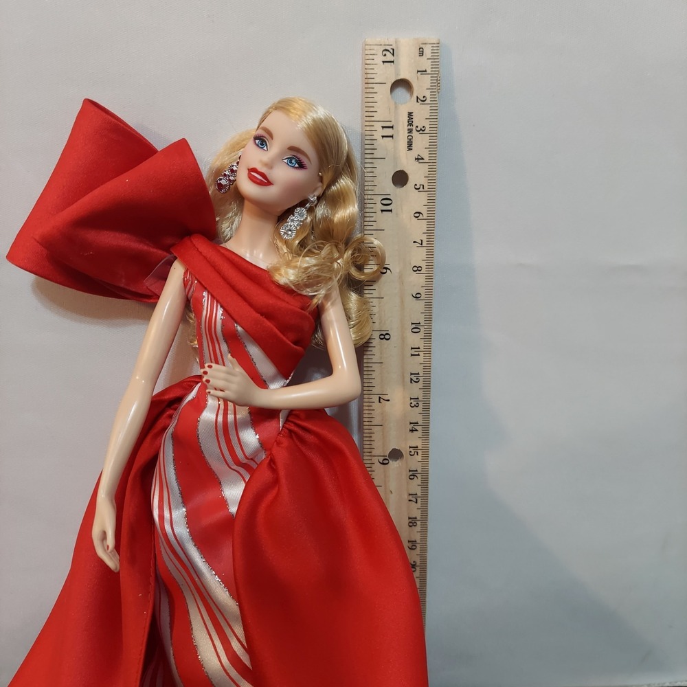 Barbie Holiday 2019 Model Muse Doll Blonde Blue Eyes Candy Cane dress 12" - Picture 7 of 7
